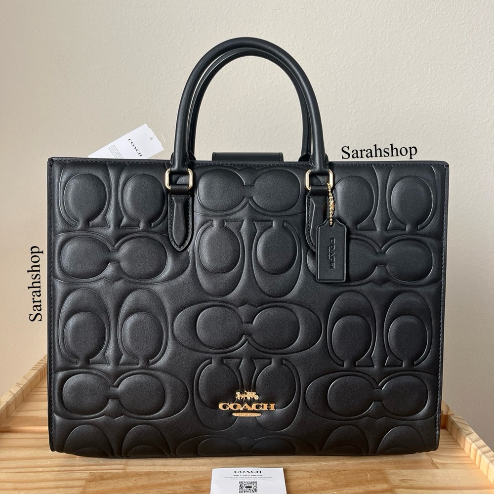 ✅Coach Maggie Tote In Signature Leather